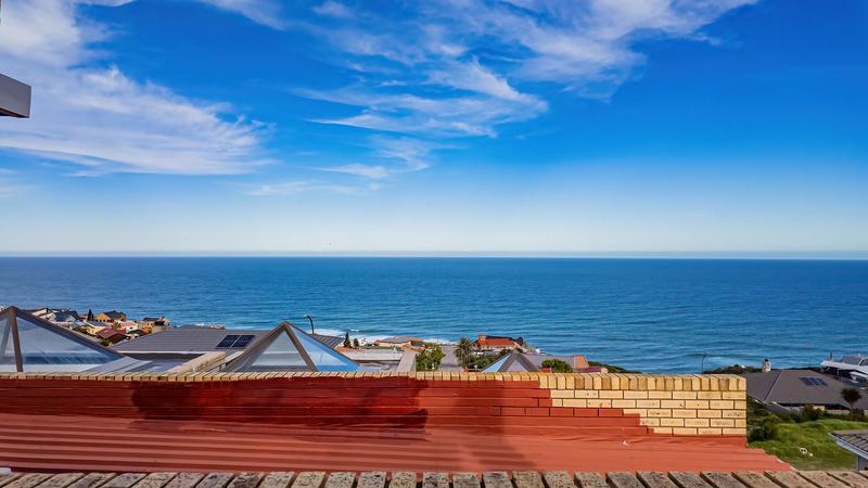 6 Bedroom Property for Sale in Dana Bay Western Cape